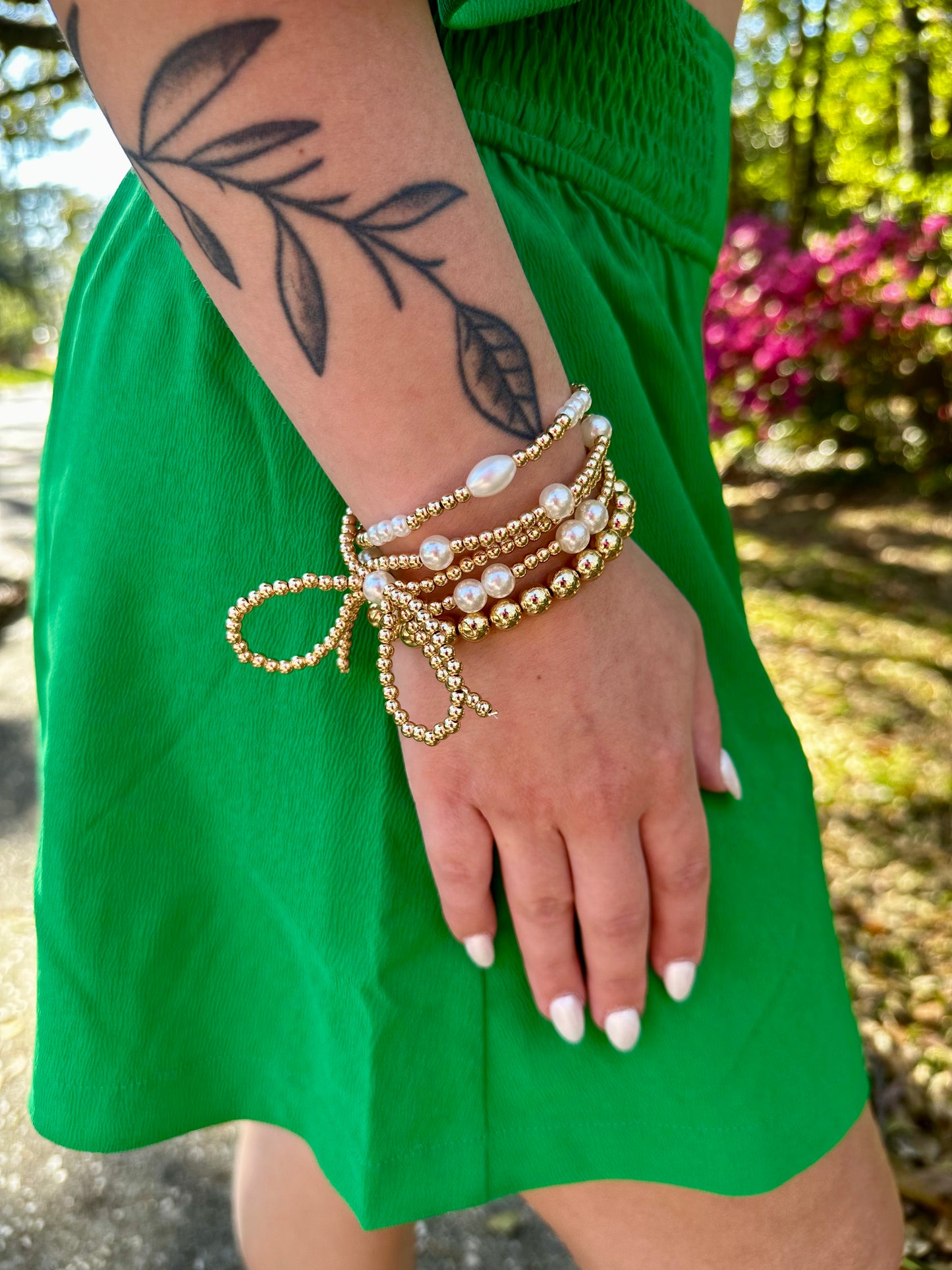 Bows And Pearls Gold Beaded Bracelet